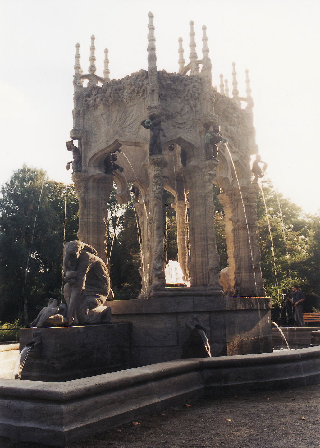 Maerchenbrunnen 2001
